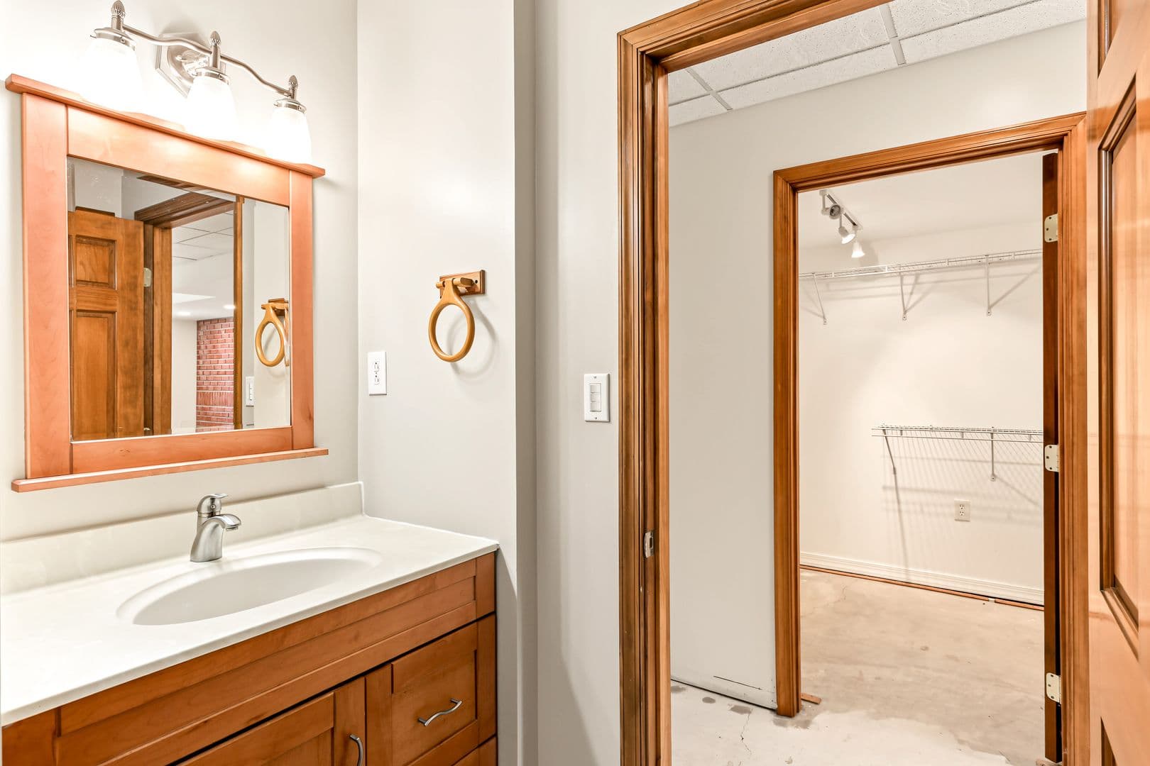 Mechanicsburg House: 808 Yorkview Dr.
