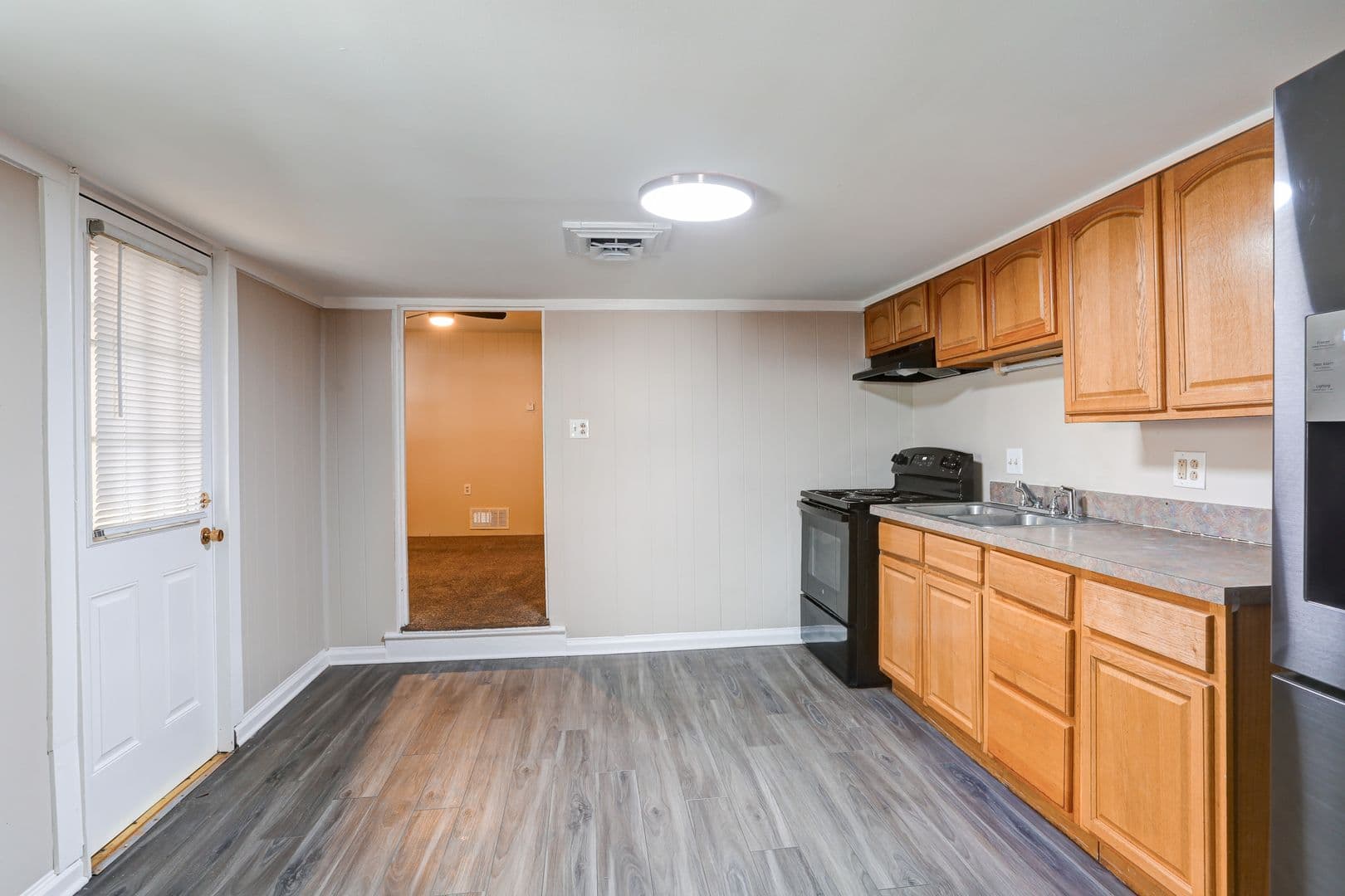 Wormleysburg Apartment: 306 S Front St.