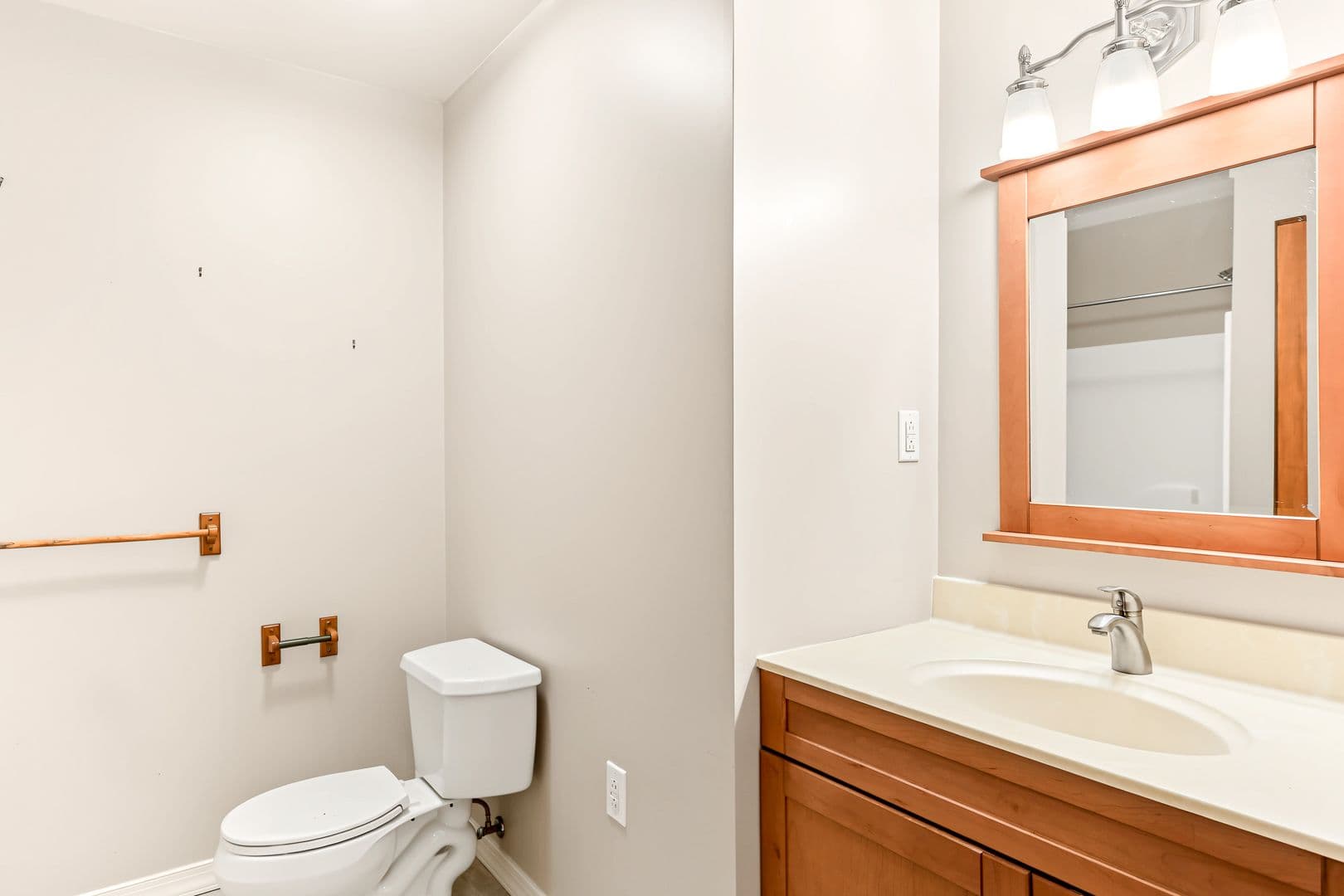 Mechanicsburg House: 808 Yorkview Dr.