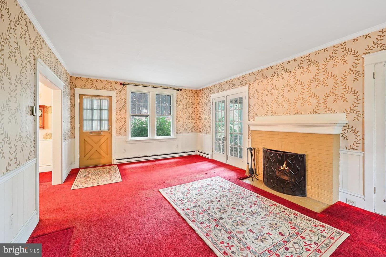 Camp Hill House: 34 S 24th St