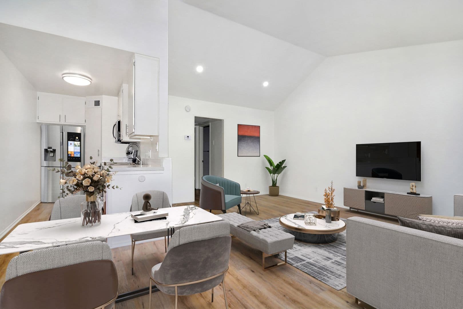 Van Nuys Apartment: 14960 Sherman Way