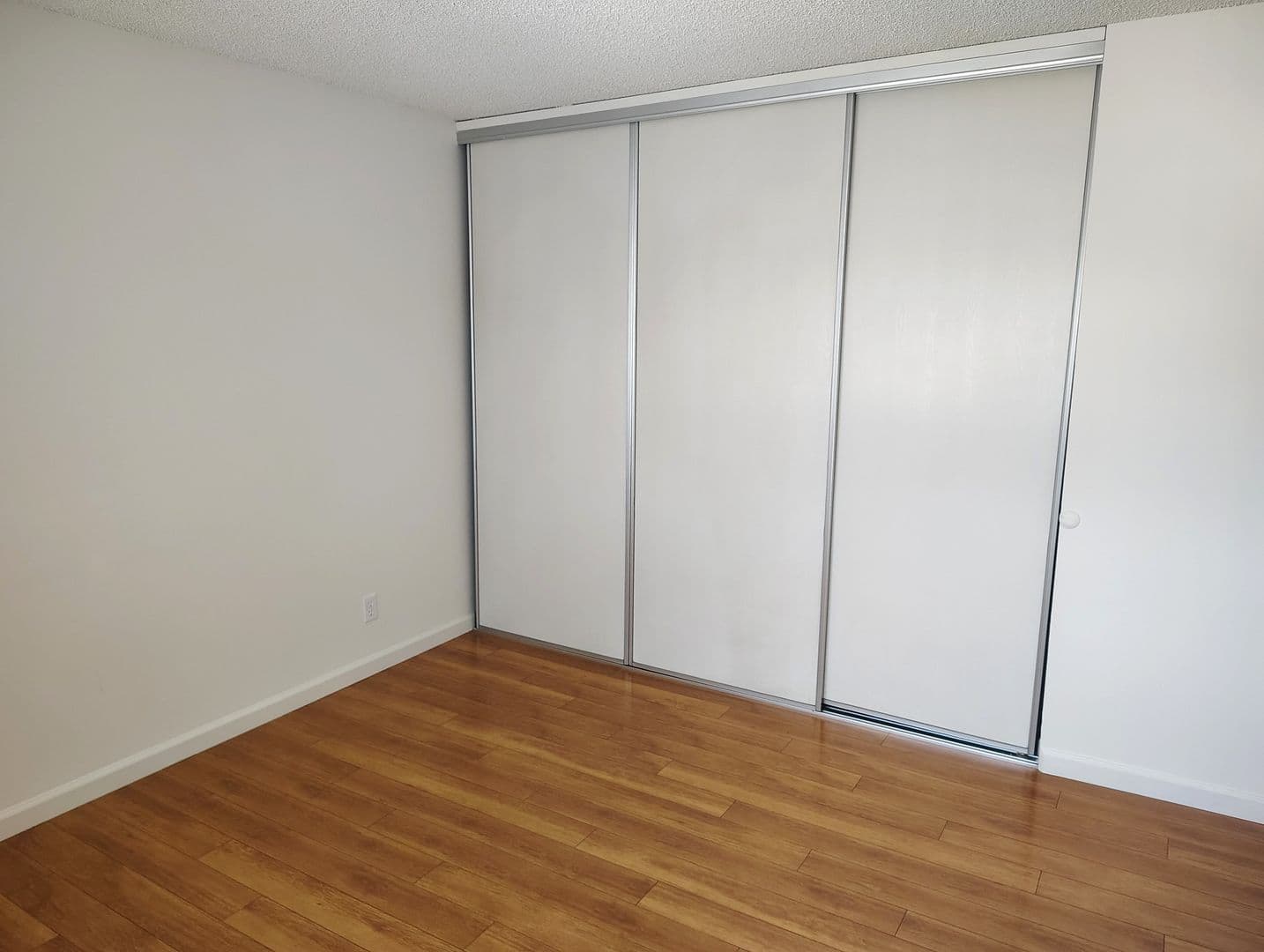 Glendale Apartment: 320 W. Maple St.