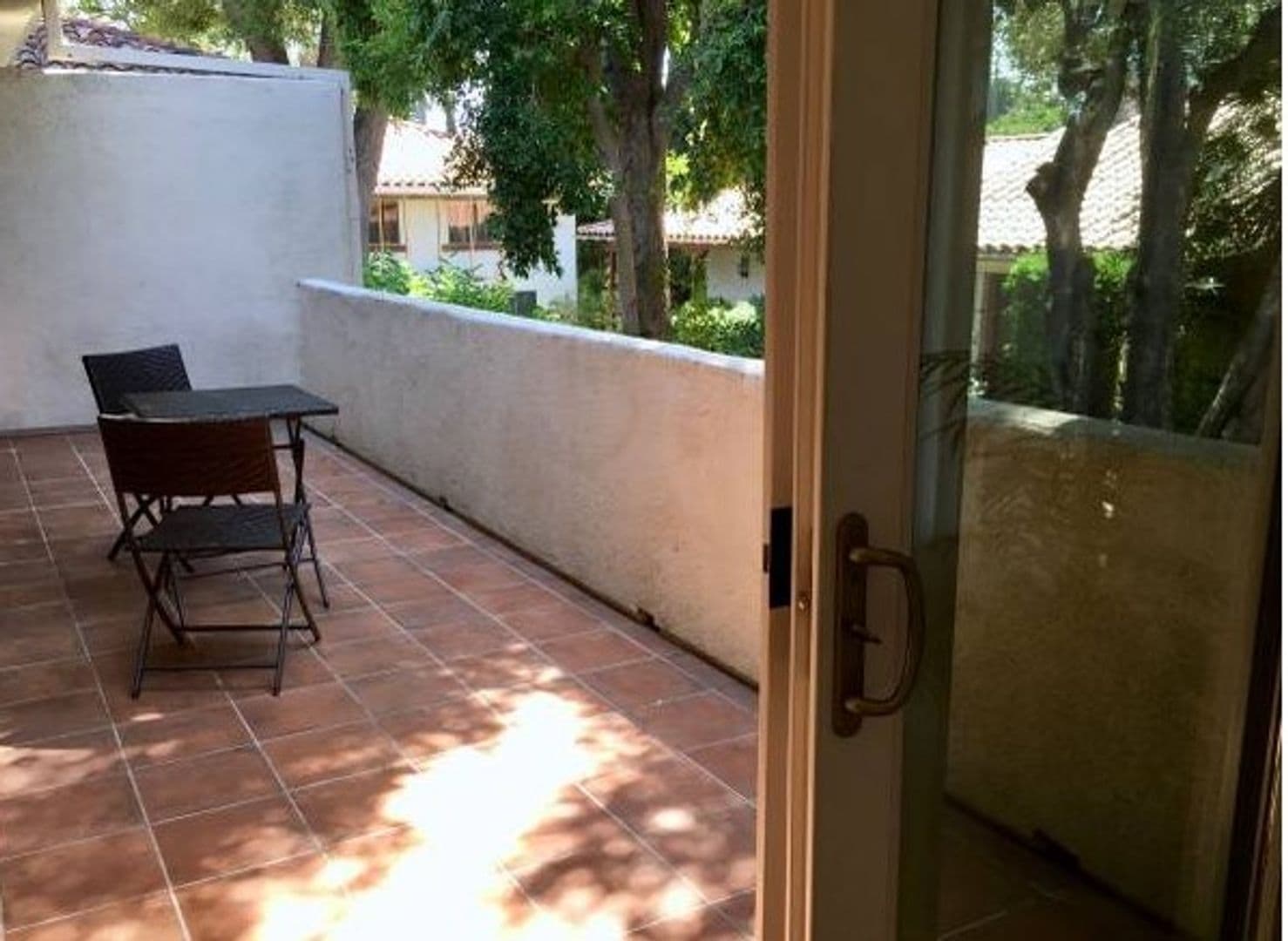 Pasadena Apartment: 285 W. California Ave.