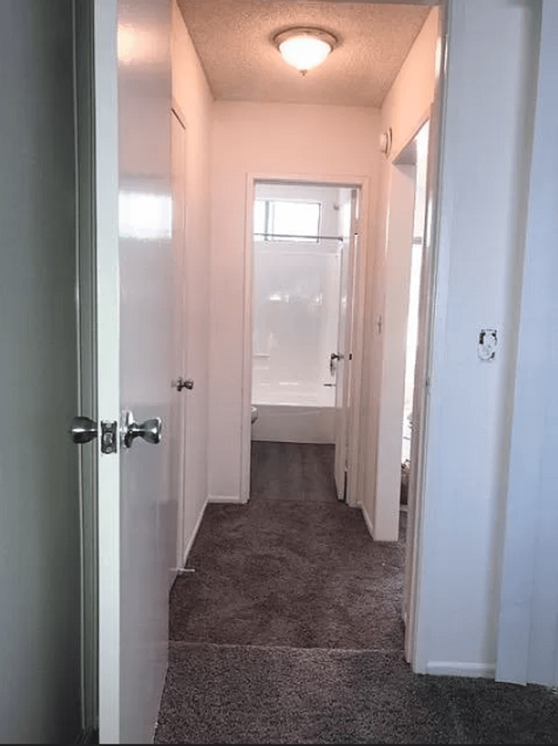 Sherman Oaks Apartment: 4747 Kester Ave