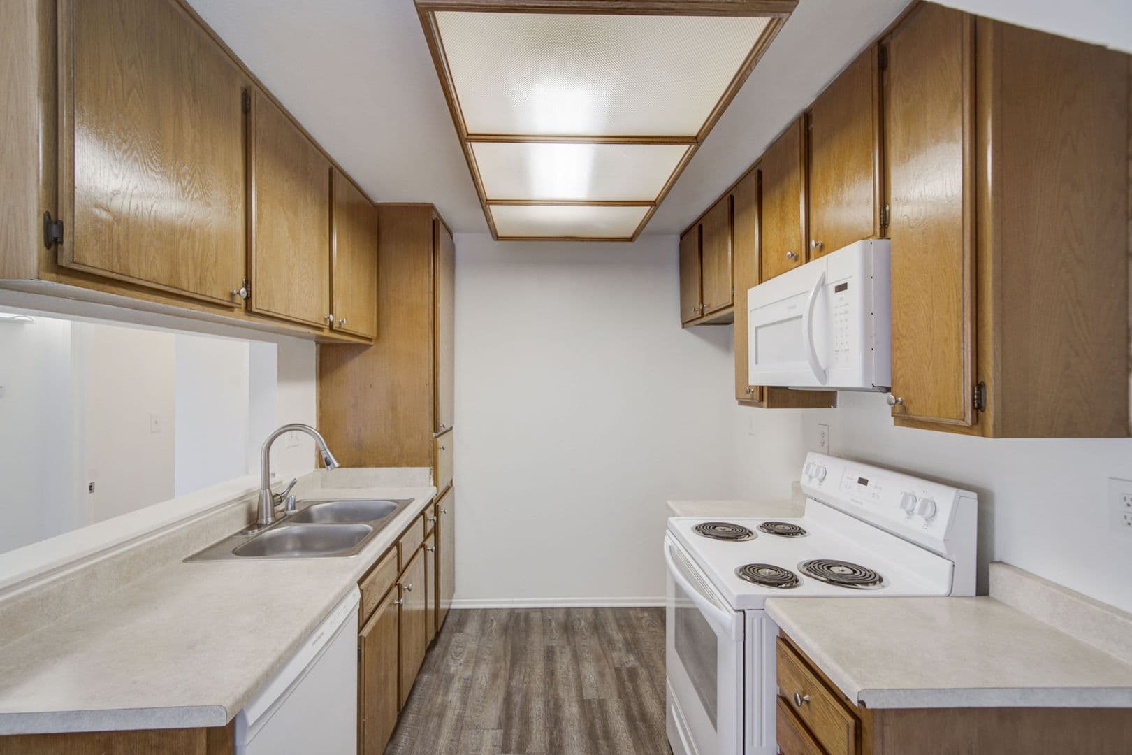 Santa Clarita Apartment: 26123 Bouquet Canyon Road