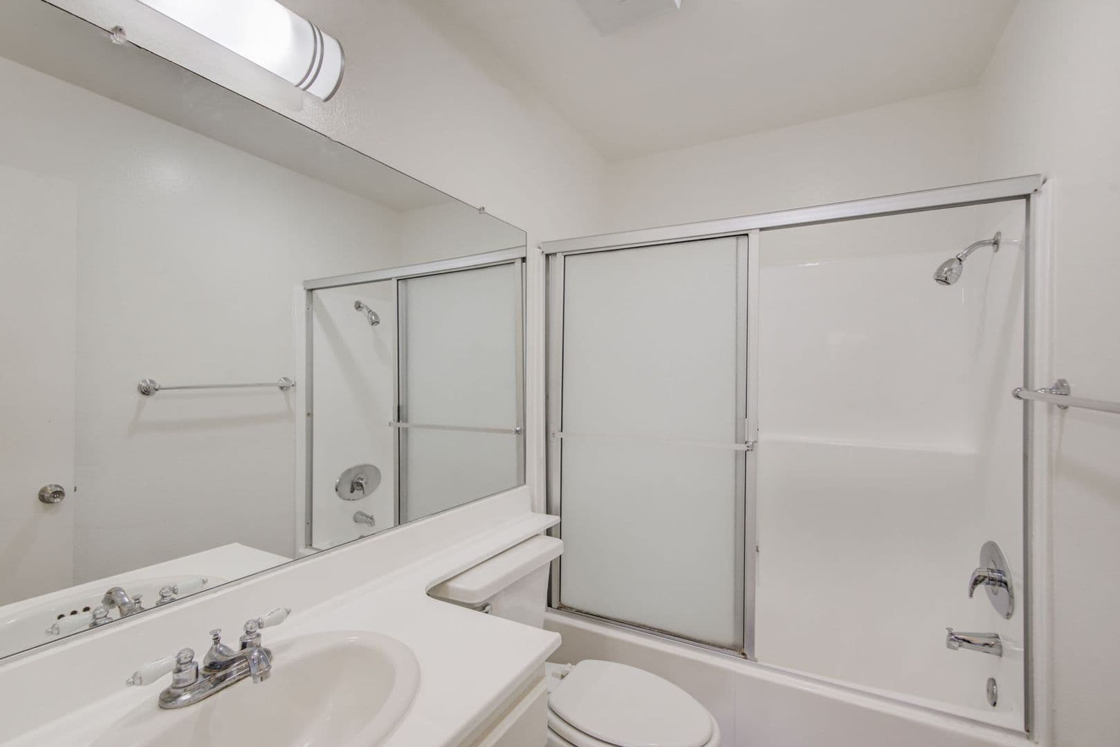 Santa Clarita Apartment: 26123 Bouquet Canyon Road