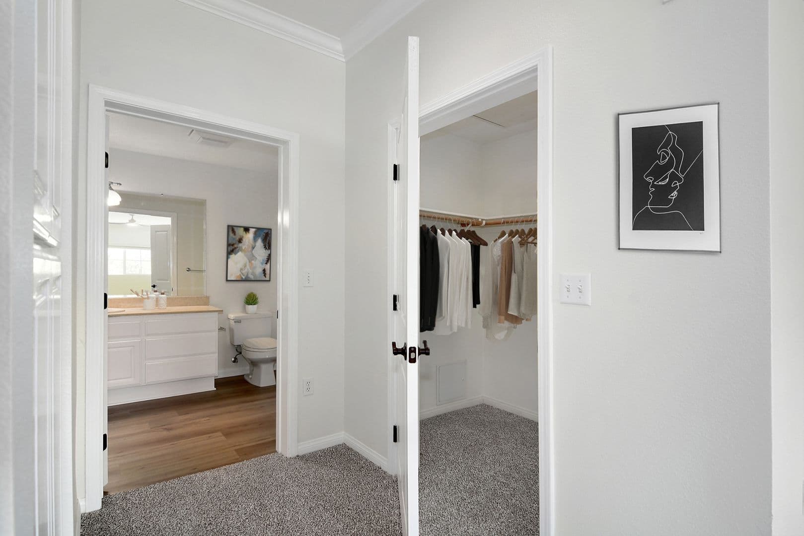 Toluca Lake Apartment: 4205 Cahuenga Boulevard