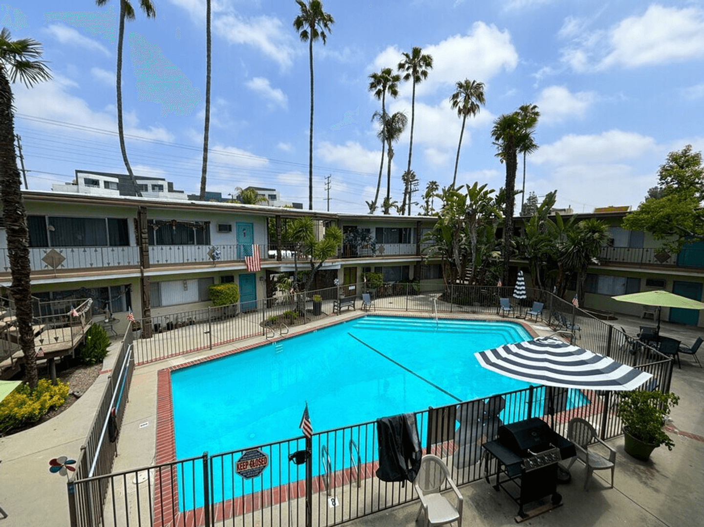 Reseda Apartment: 7923 Reseda Blvd.
