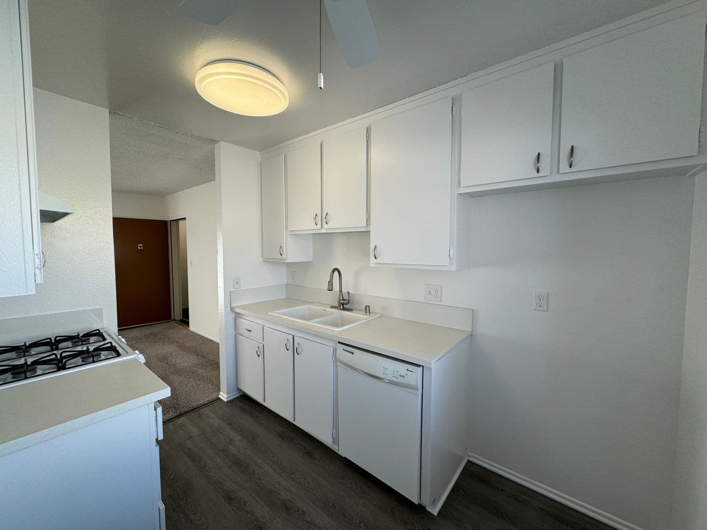 Sherman Oaks Apartment: 4747 Kester Ave