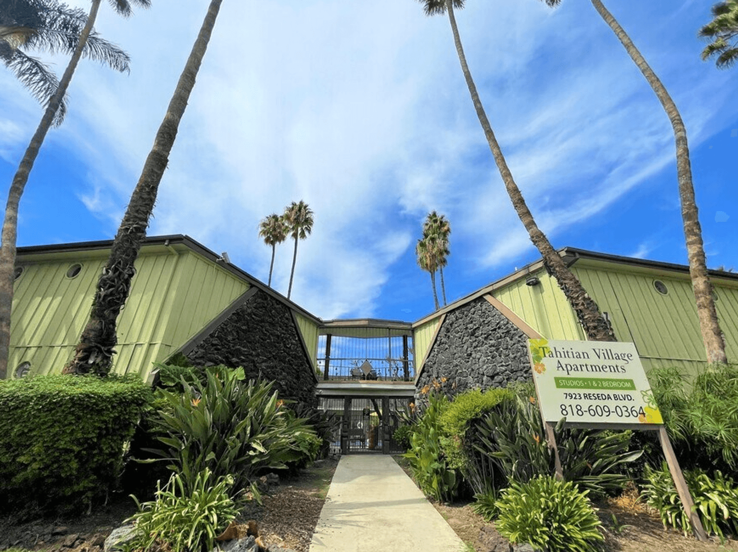 Reseda Apartment: 7923 Reseda Blvd.