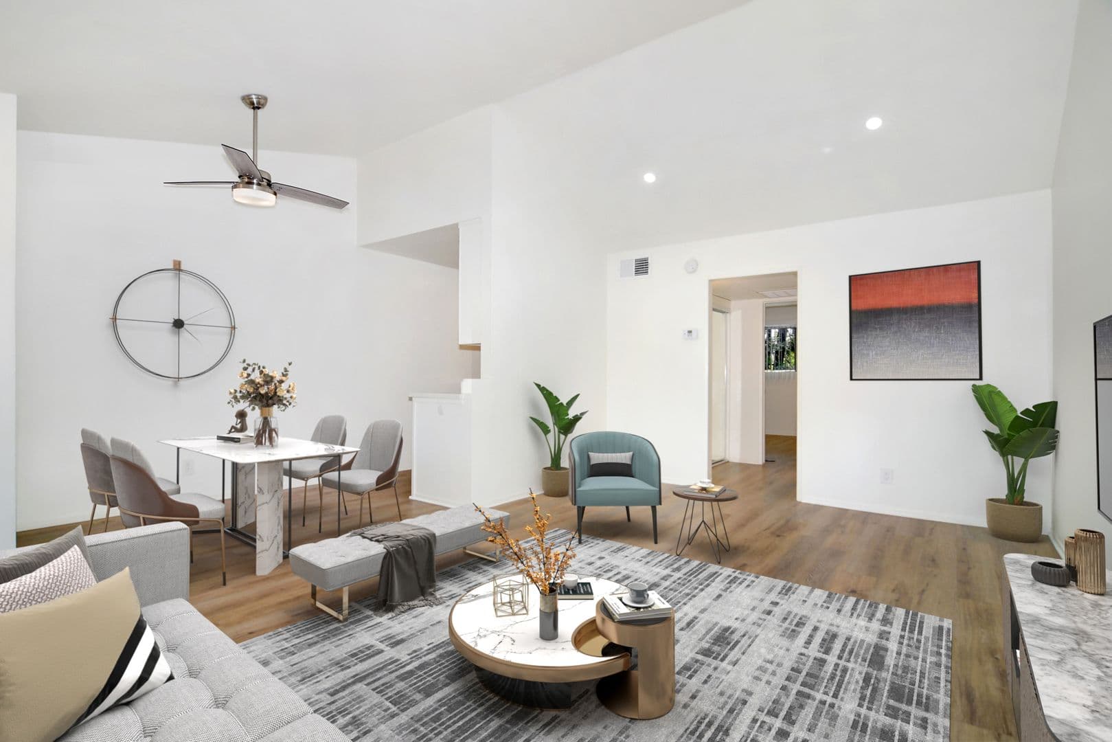 Van Nuys Apartment: 14960 Sherman Way