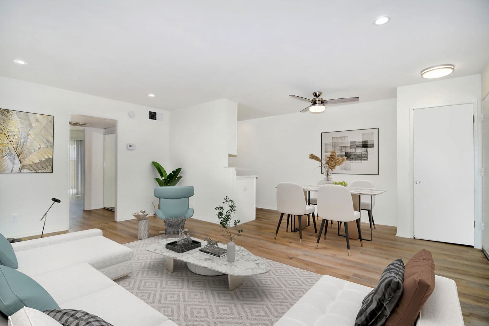 Van Nuys Apartment: 14960 Sherman Way
