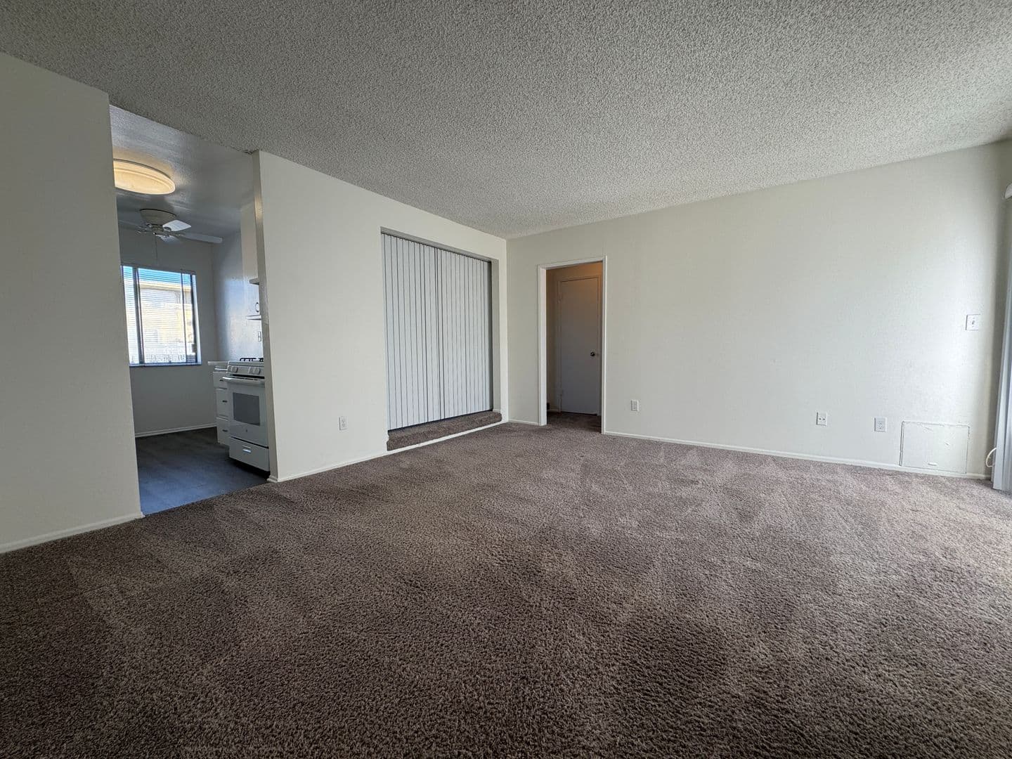 Sherman Oaks Apartment: 4747 Kester Ave