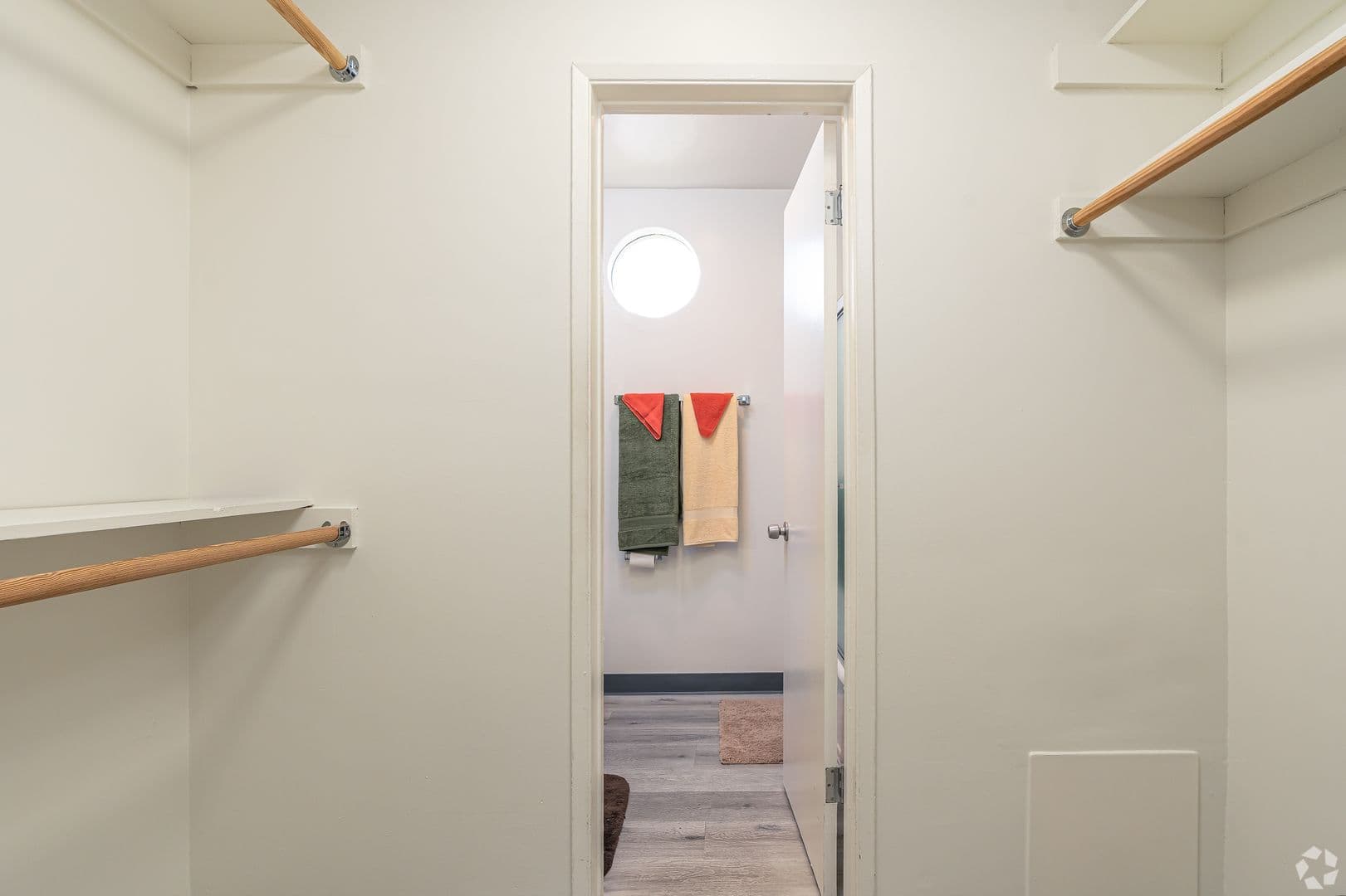 Reseda Apartment: 7923 Reseda Blvd.