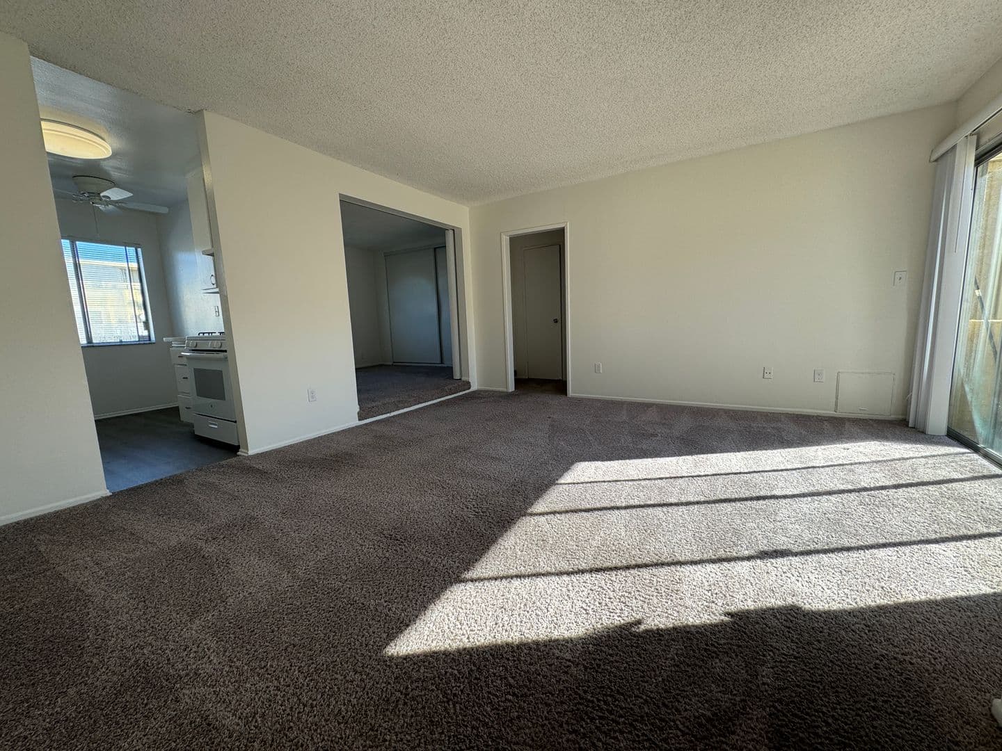 Sherman Oaks Apartment: 4747 Kester Ave