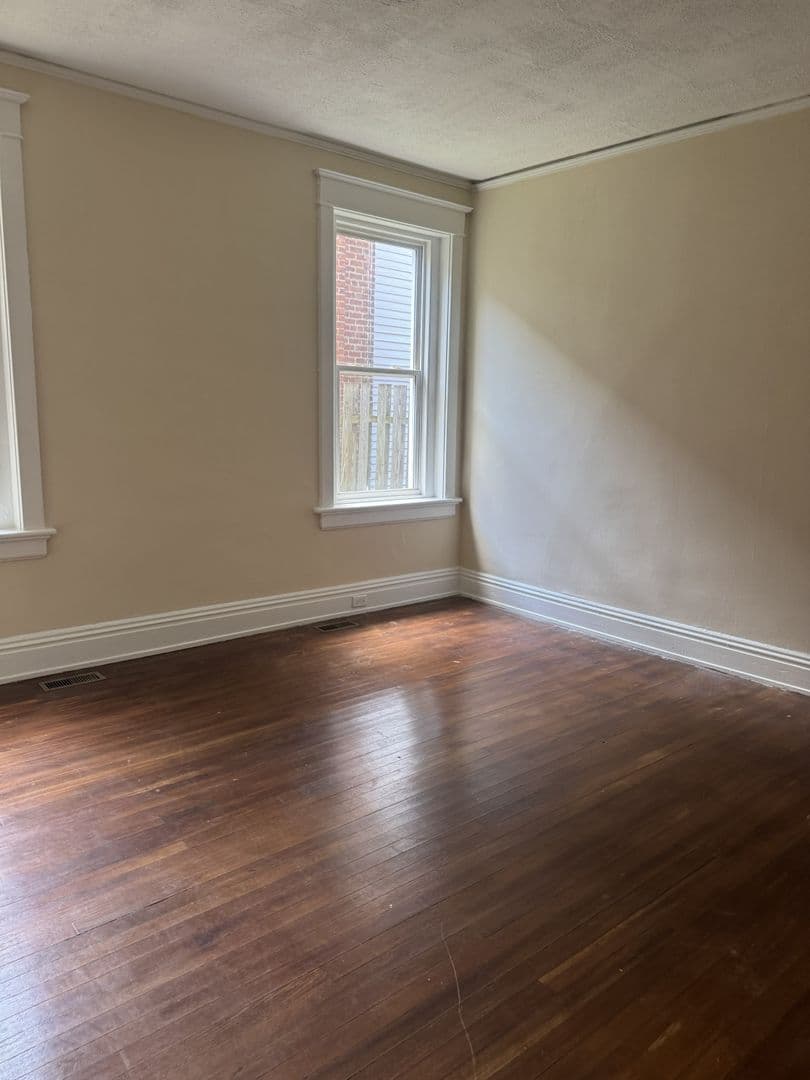 Richmond Apartment: 2422 Barton Ave