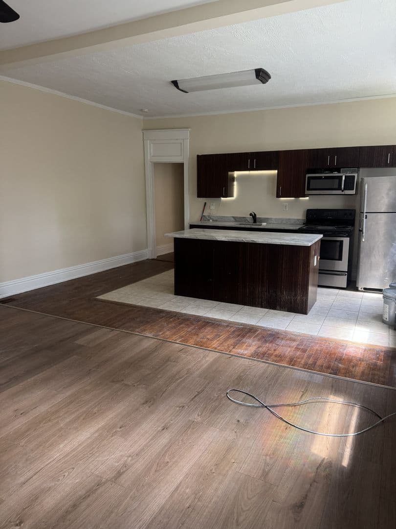 Richmond Apartment: 2422 Barton Ave