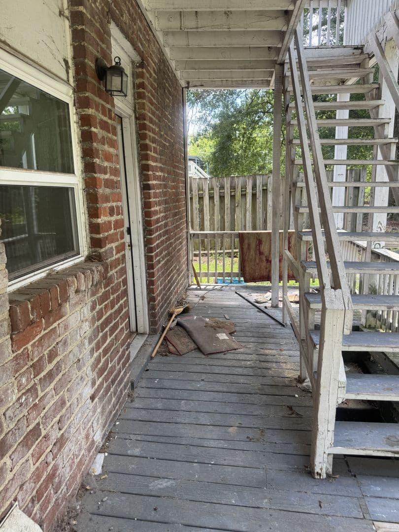 Richmond Apartment: 2422 Barton Ave