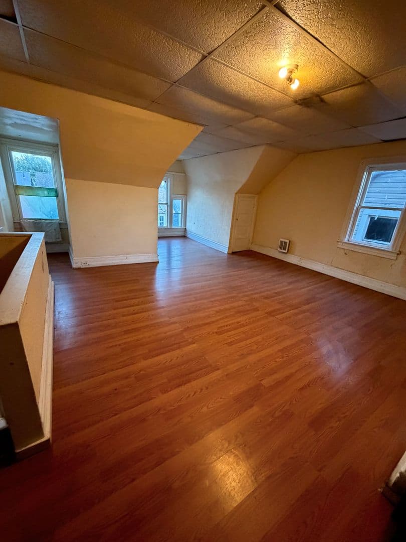 Altoona House: 2526 Beale Avenue