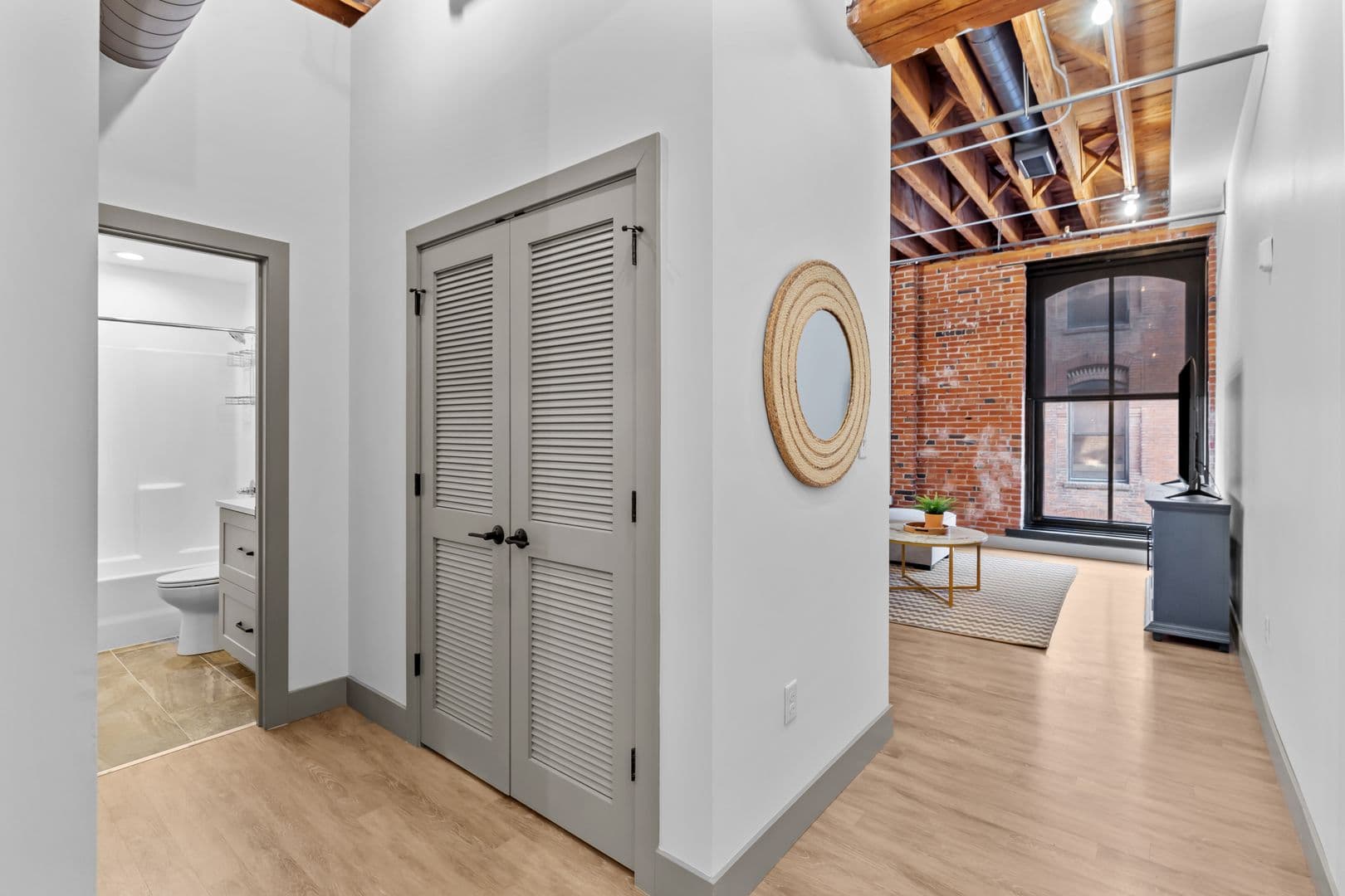 St Louis Apartment: 618 N 1st St