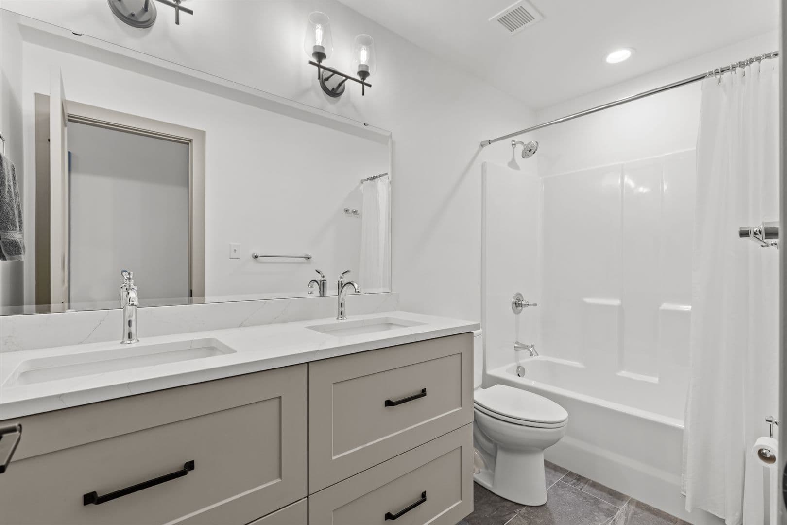 St. Louis Apartment: 618 N 2nd St