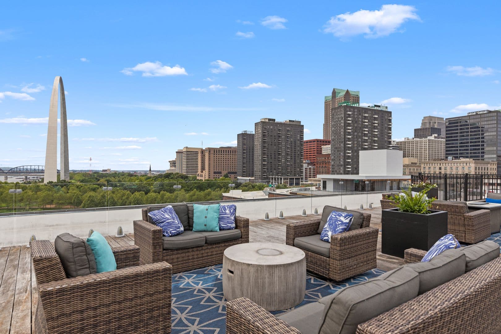 St Louis Apartment: 701 N 1st St