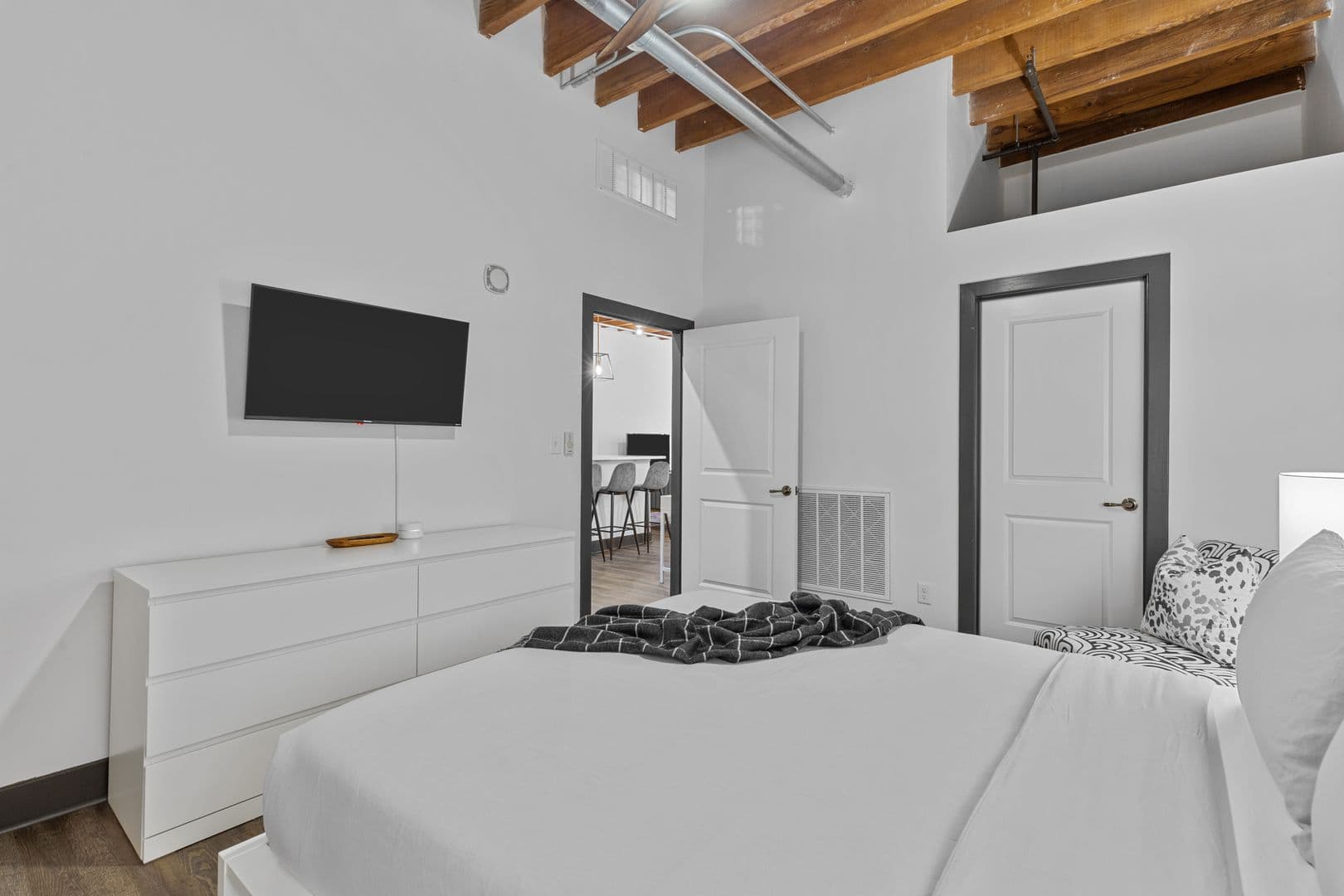 St Louis Apartment: 701 N 1st St