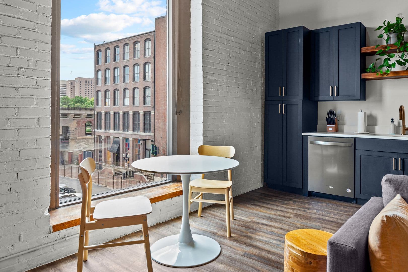 St Louis Apartment: 701 N 1st St