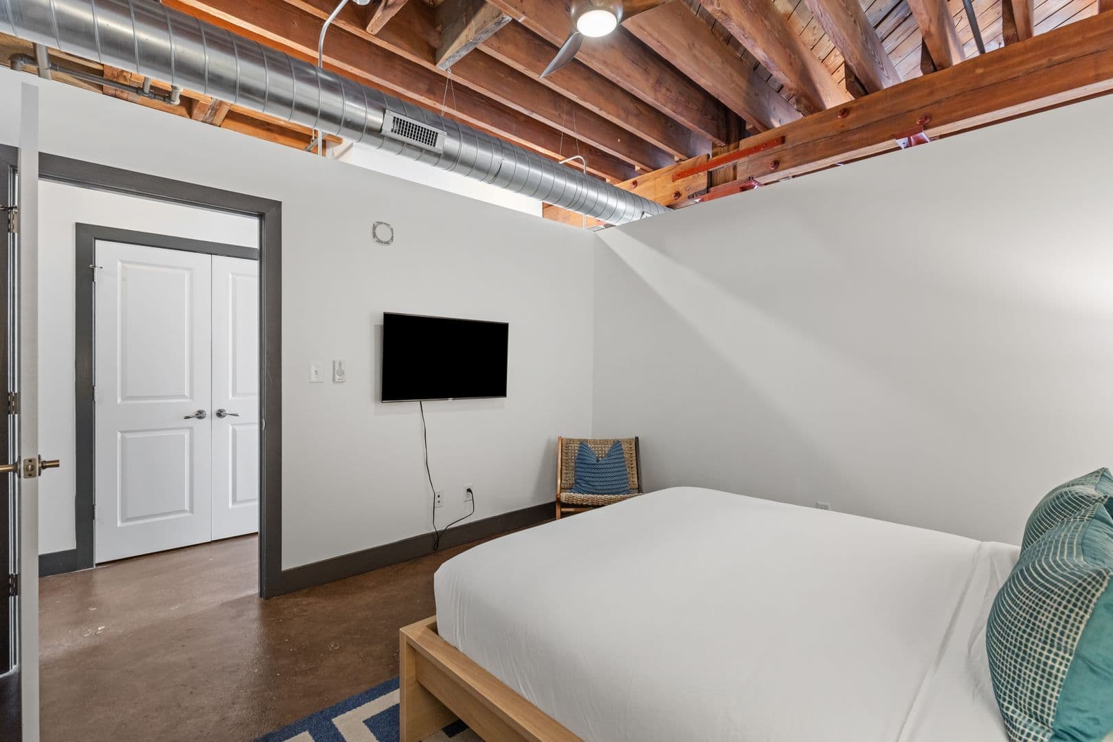 St Louis Apartment: 701 N 1st St