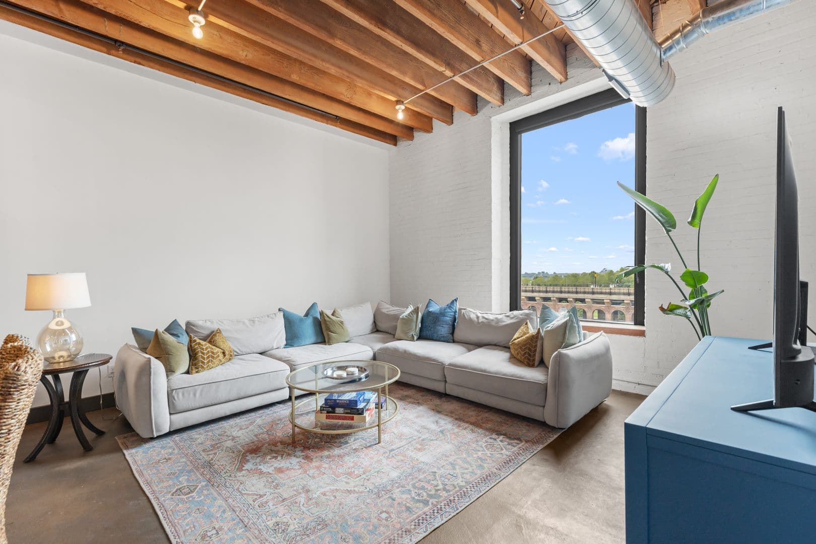 St Louis Apartment: 701 N 1st St