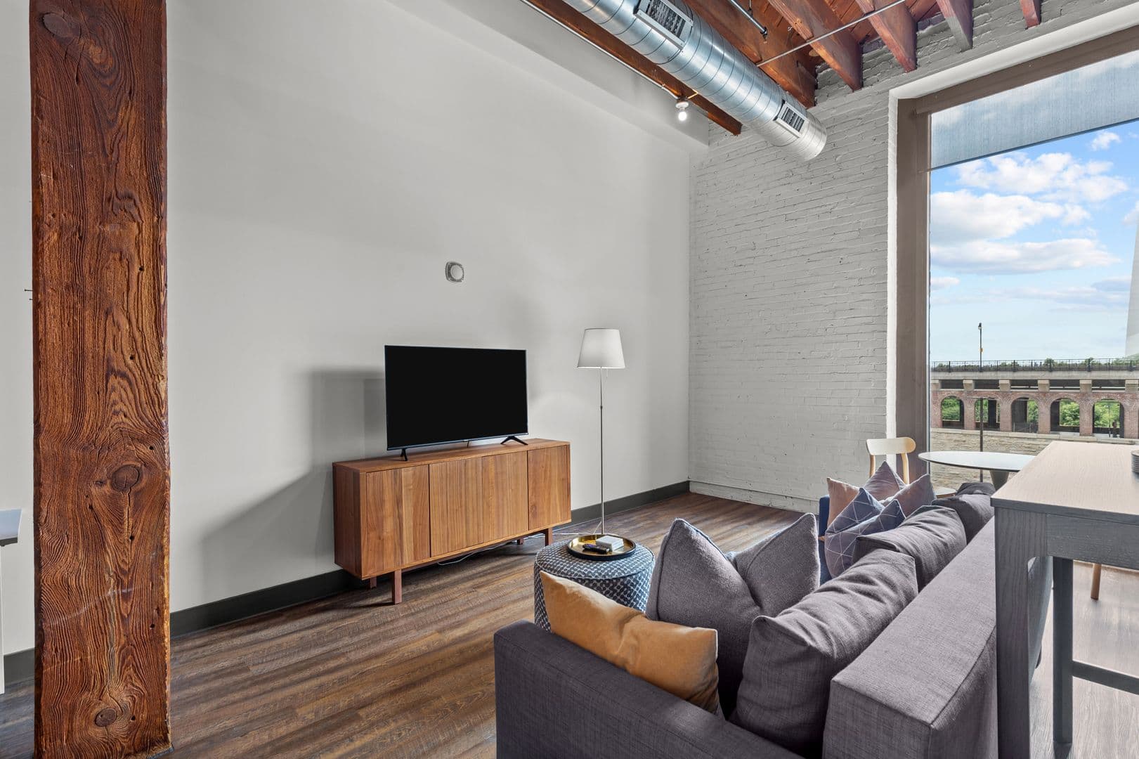 St Louis Apartment: 701 N 1st St