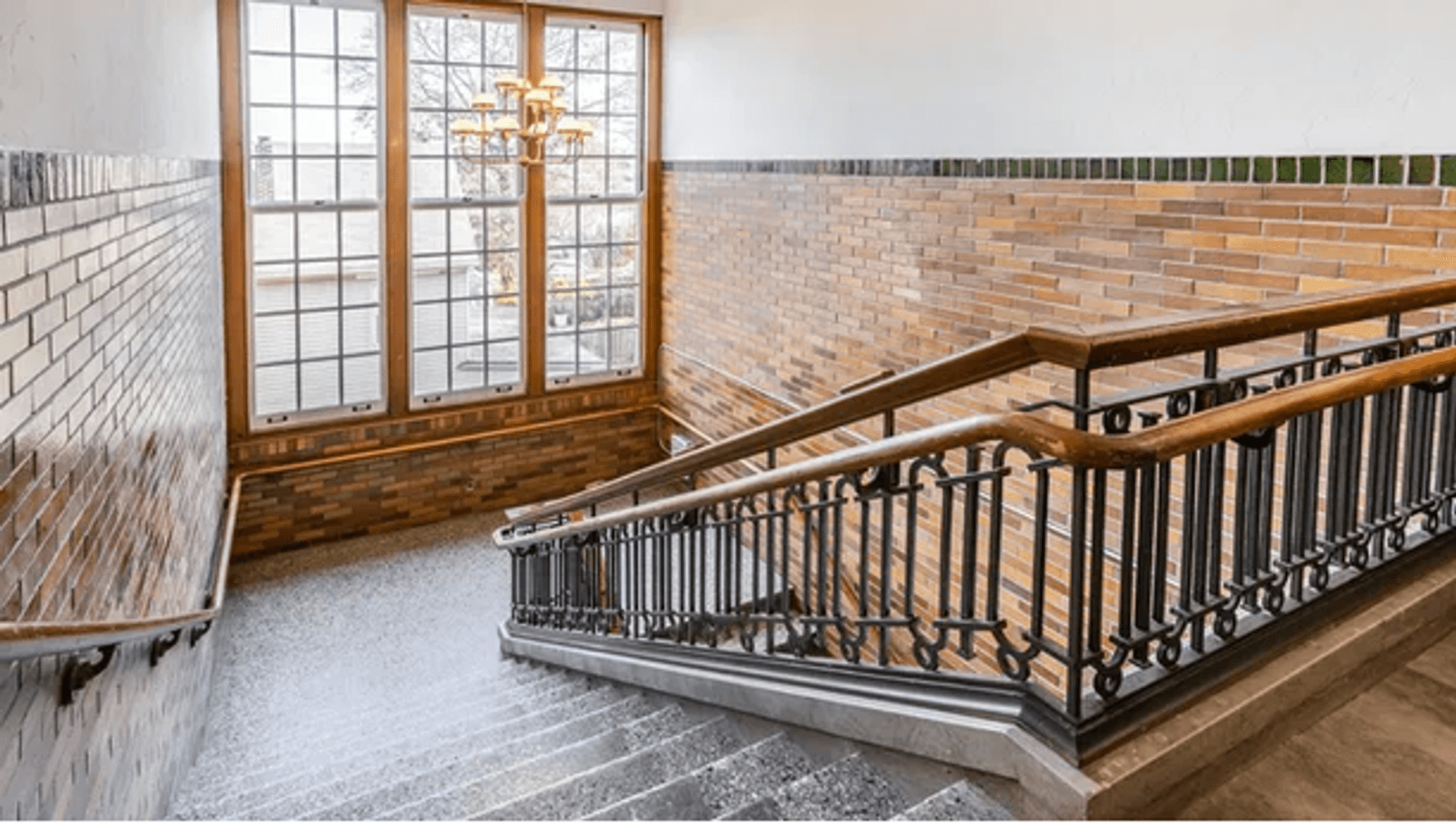St. Louis Apartment: 7135 Canterbury Ave