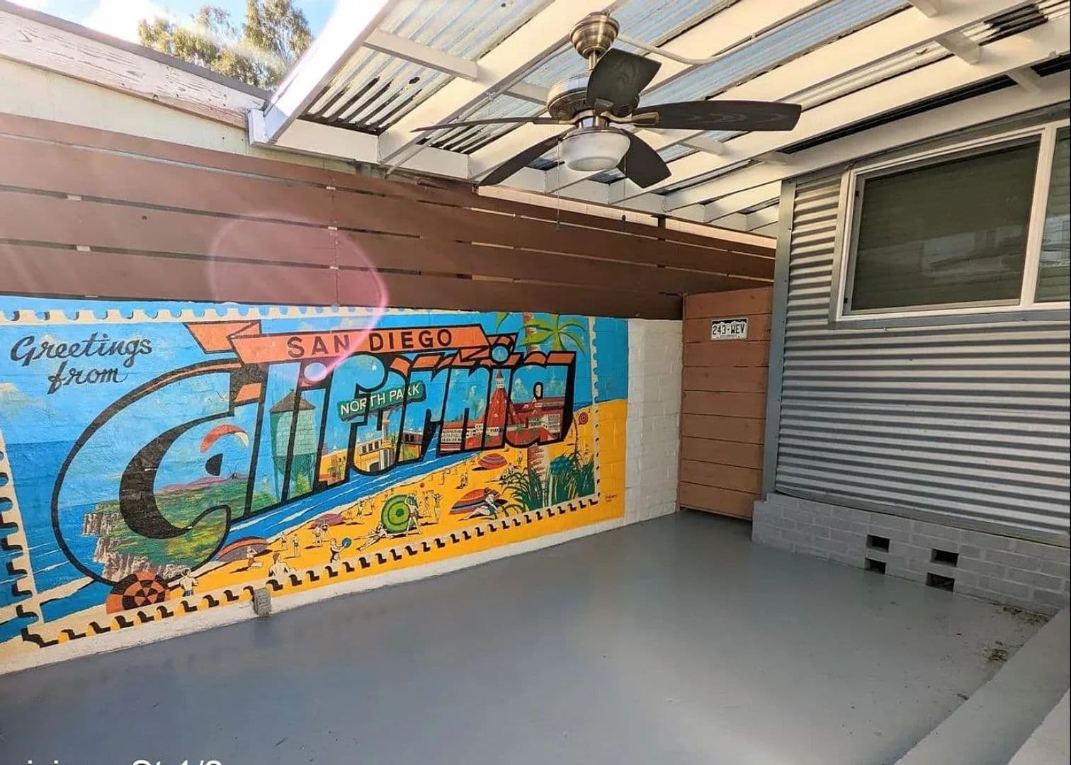 San Diego House: 4321 1/2 Louisiana St