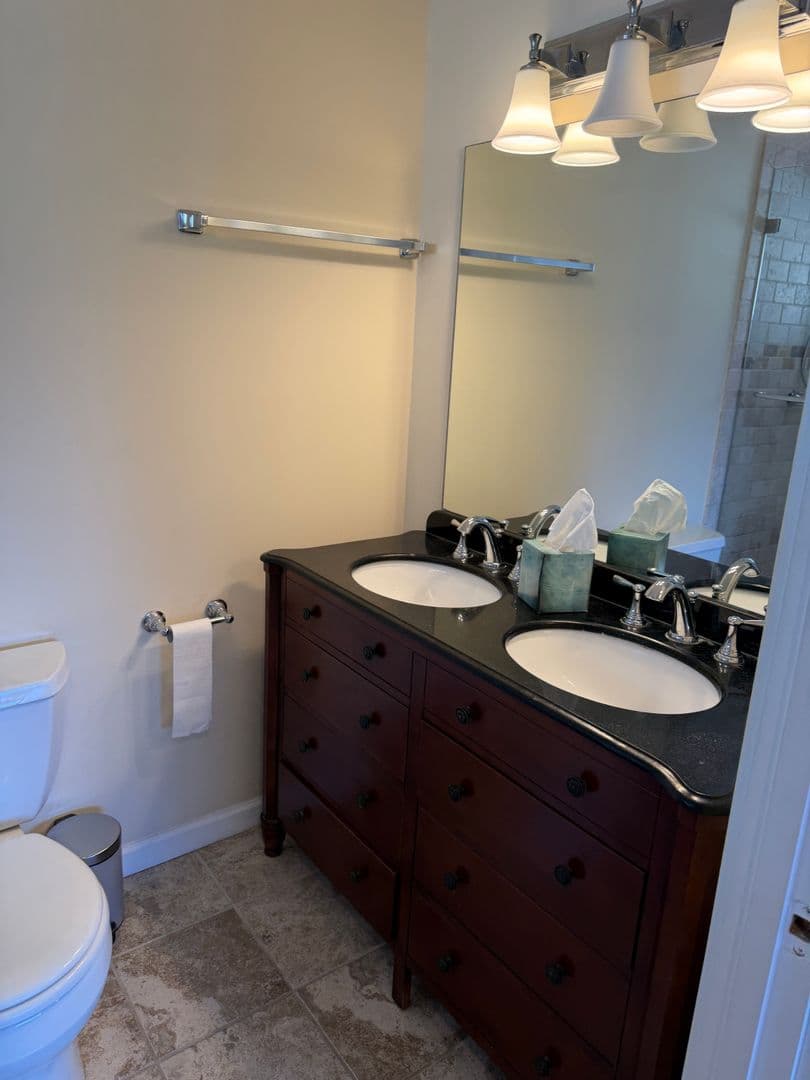 Santa Monica Condo: 1846 9th Street, #5