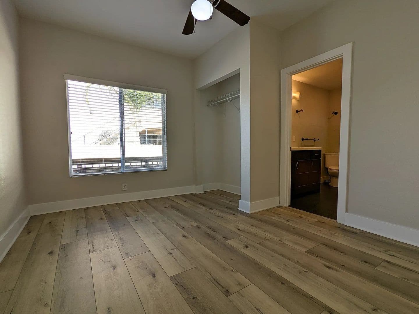 San Diego House: 4321 1/2 Louisiana St
