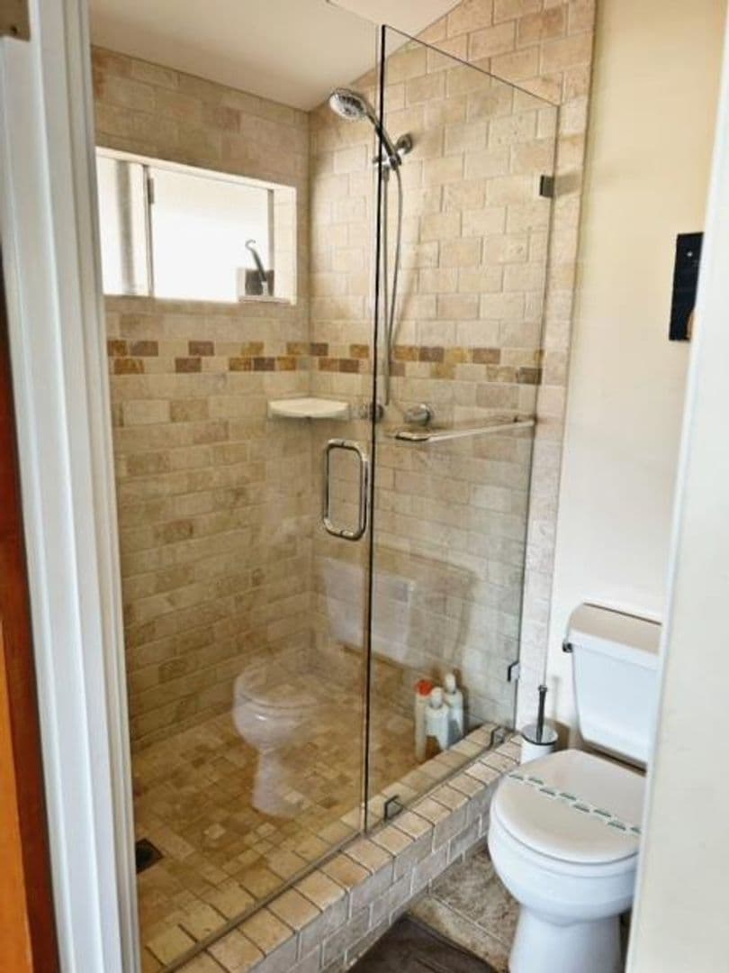Santa Monica Condo: 1846 9th Street, #5