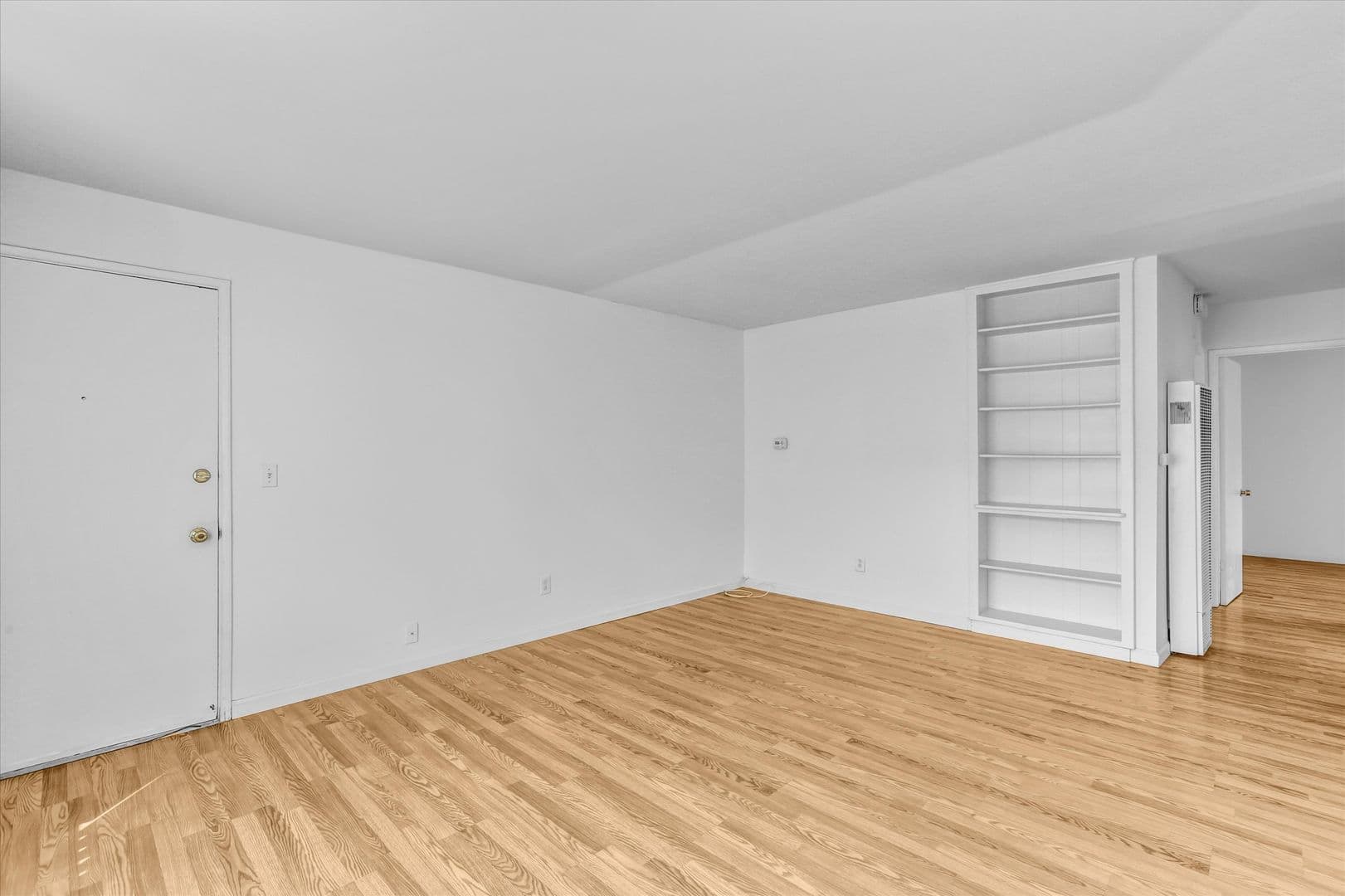 San Diego Apartment: 4160 Hamilton Street