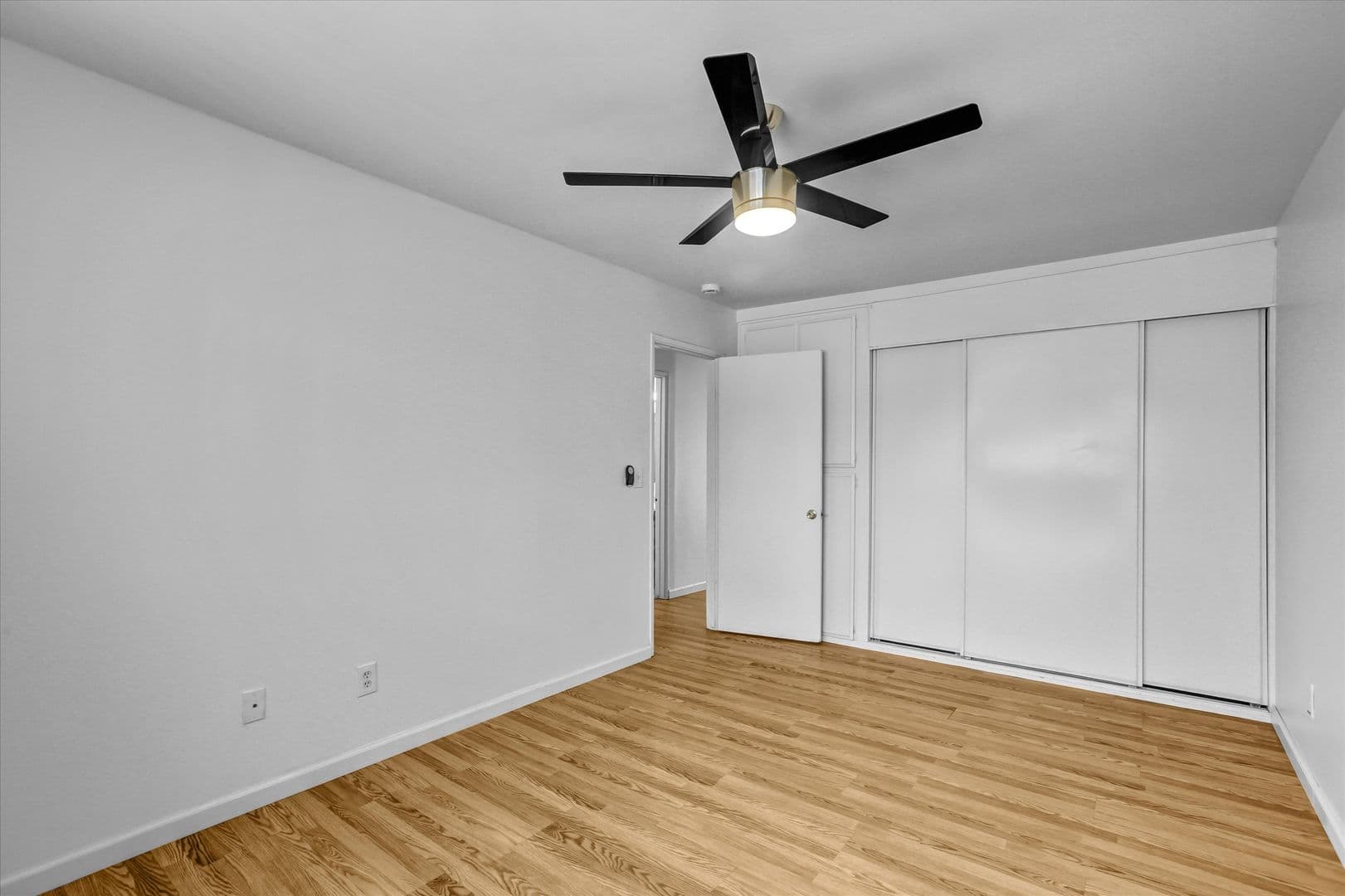 San Diego Apartment: 4160 Hamilton Street