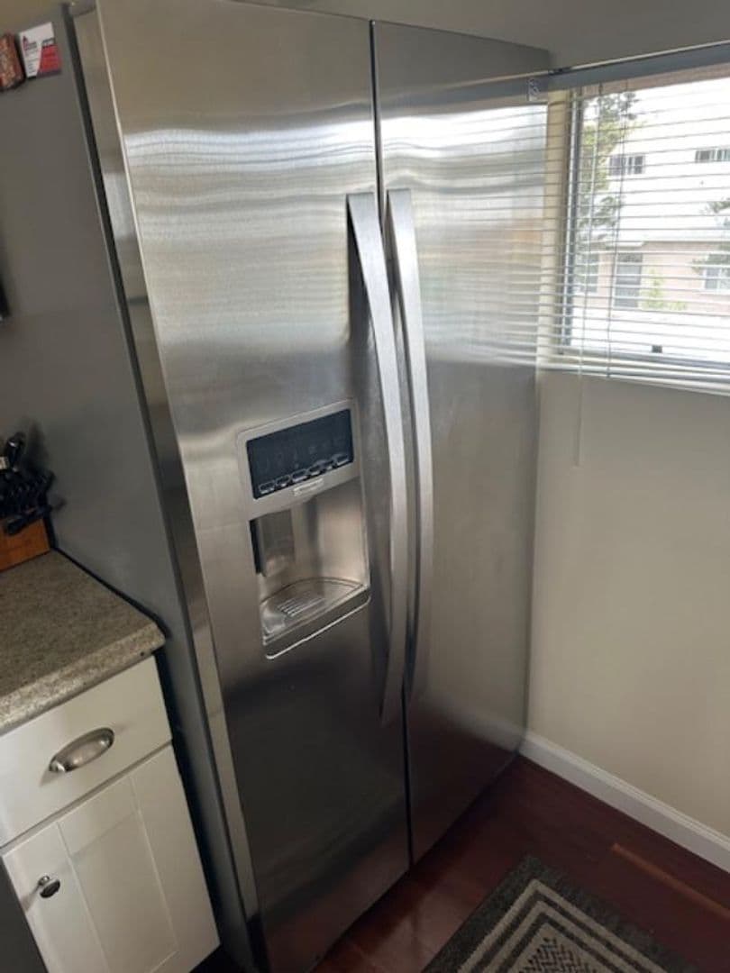 Santa Monica Condo: 1846 9th Street, #5