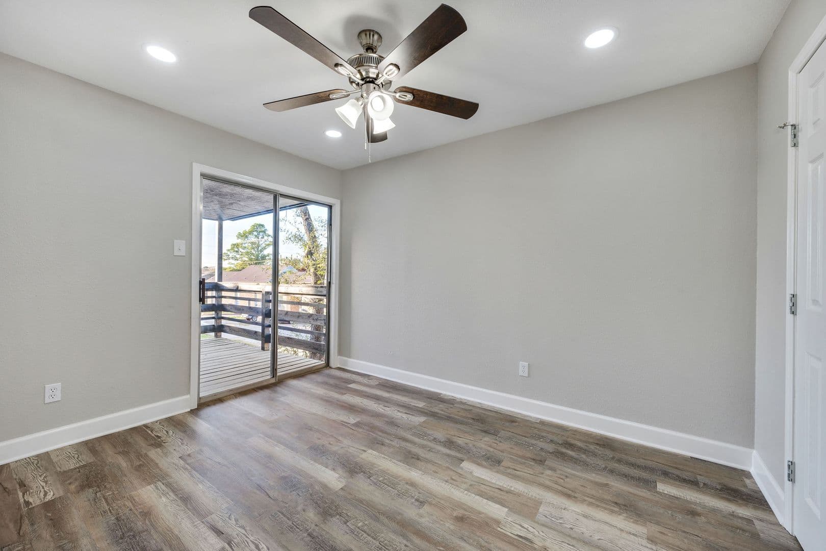 College Station Apartment: 1005 Summer Court Circle