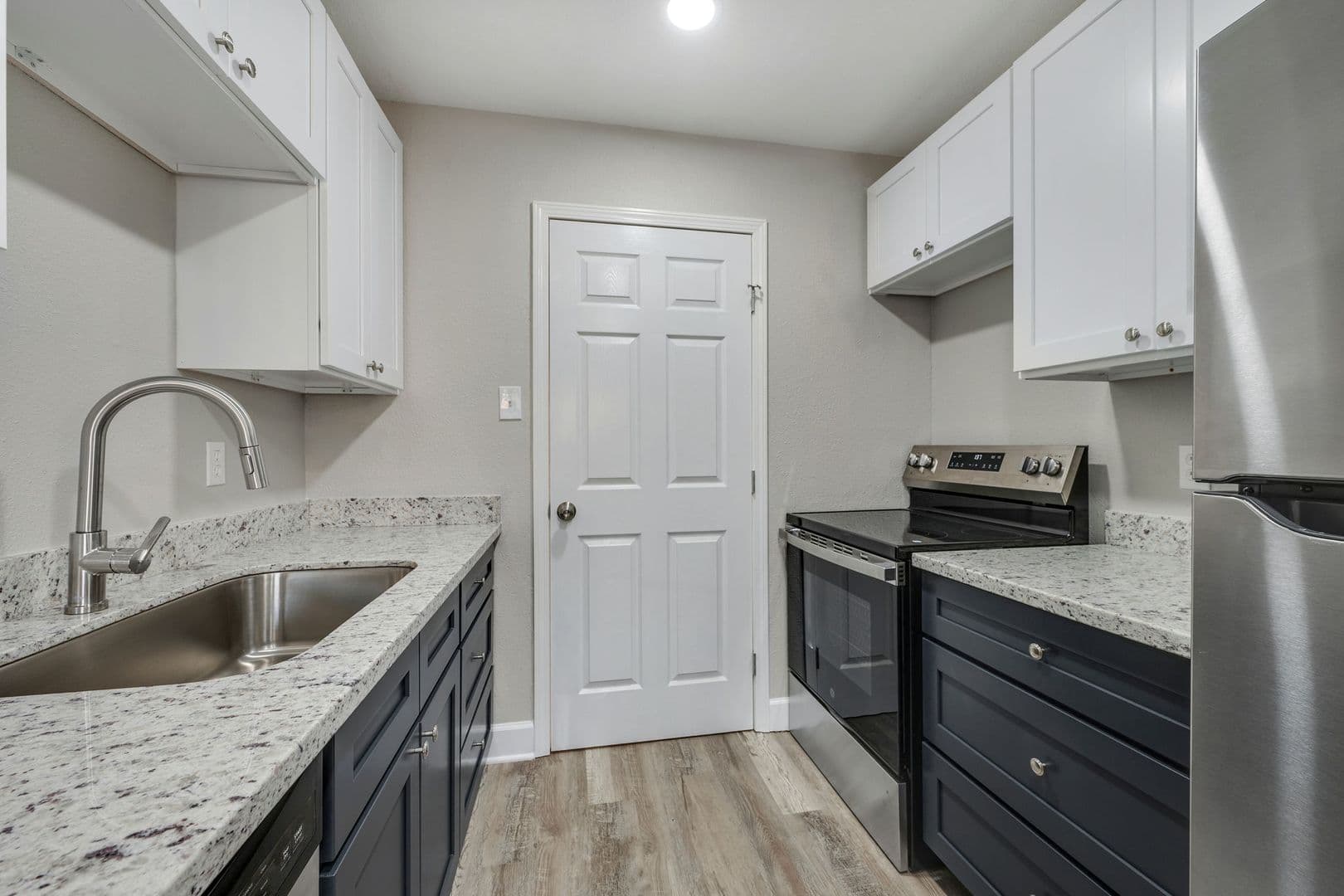 College Station Apartment: 1005 Summer Court Circle