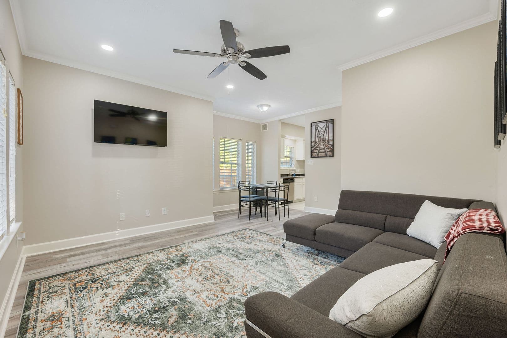 College Station Townhome: 101 Winter Park