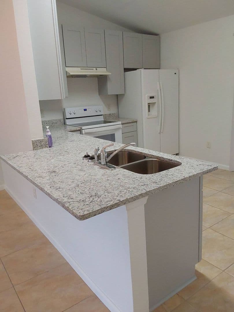Palm Coast Apartment: 21 Prospect Lane