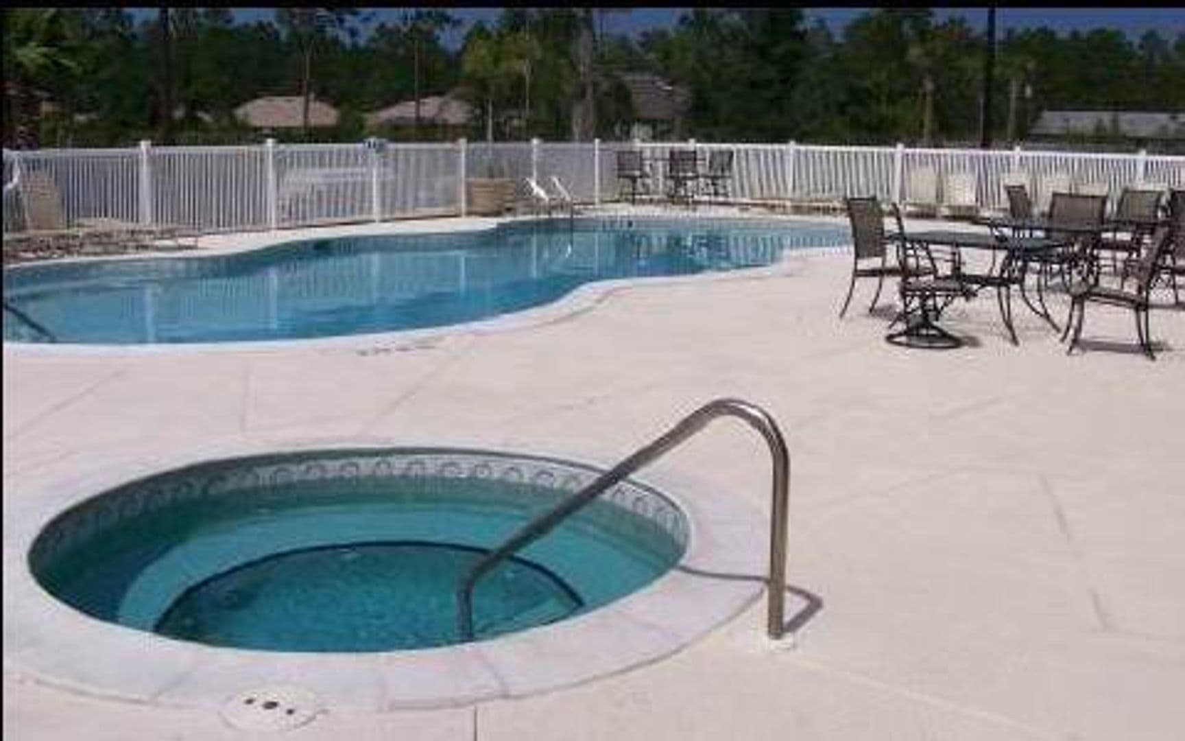 Bunnell Apartment: 4600 E. Moody Blvd