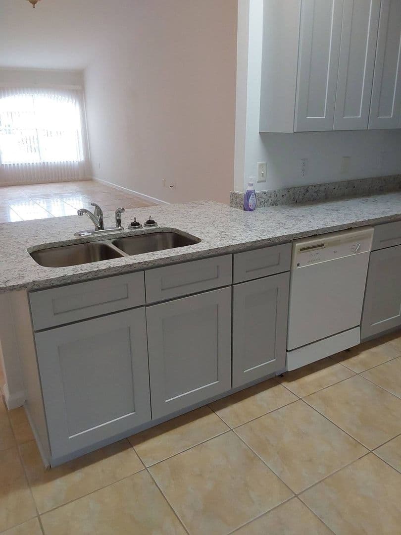 Palm Coast Apartment: 21 Prospect Lane