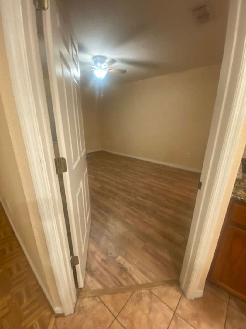 Bunnell Apartment: 4600 E. Moody Blvd