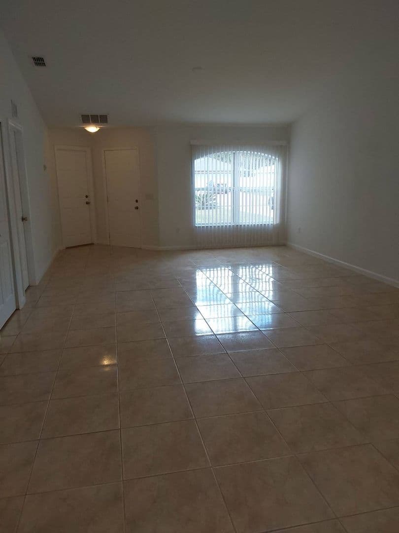 Palm Coast Apartment: 21 Prospect Lane