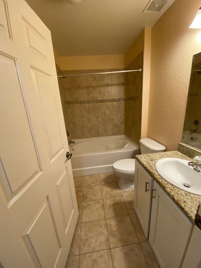 Bunnell Apartment: 4600 E. Moody Blvd