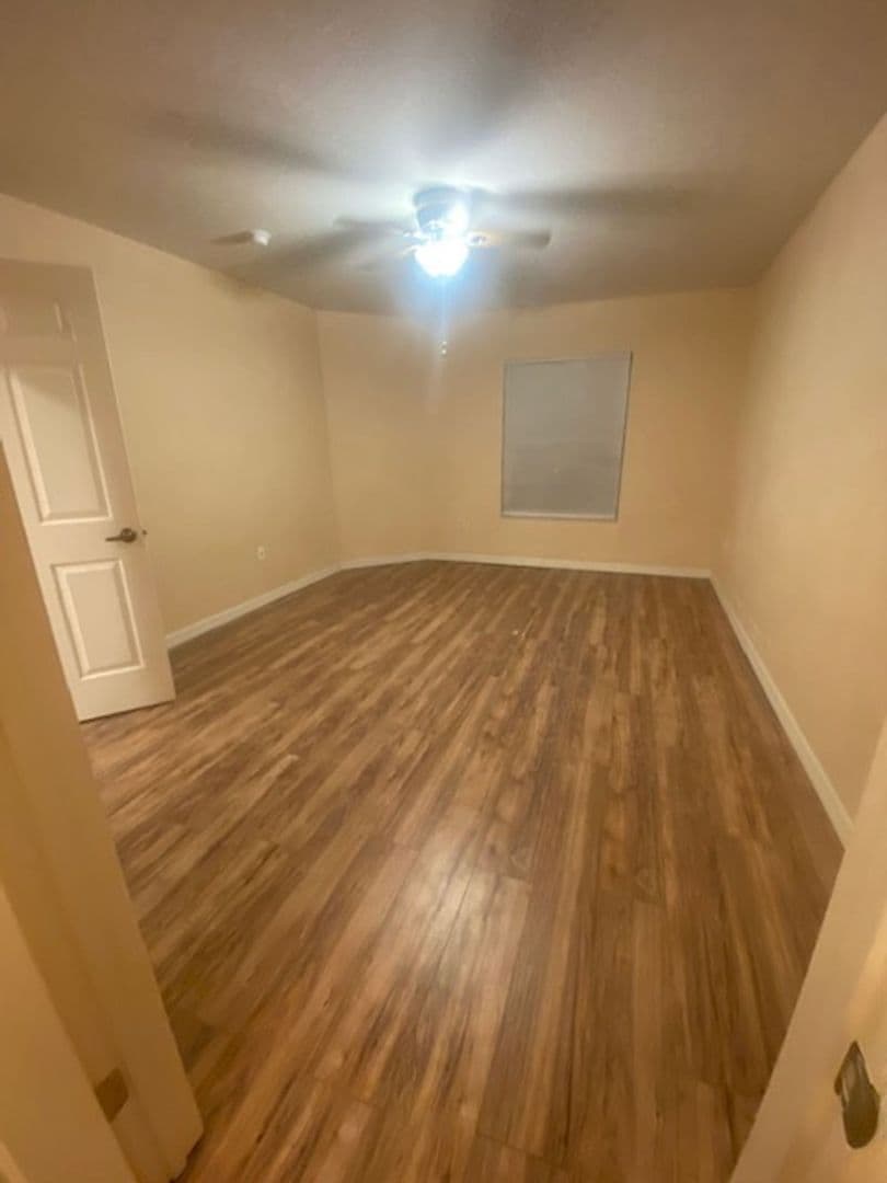 Bunnell Apartment: 4600 E. Moody Blvd