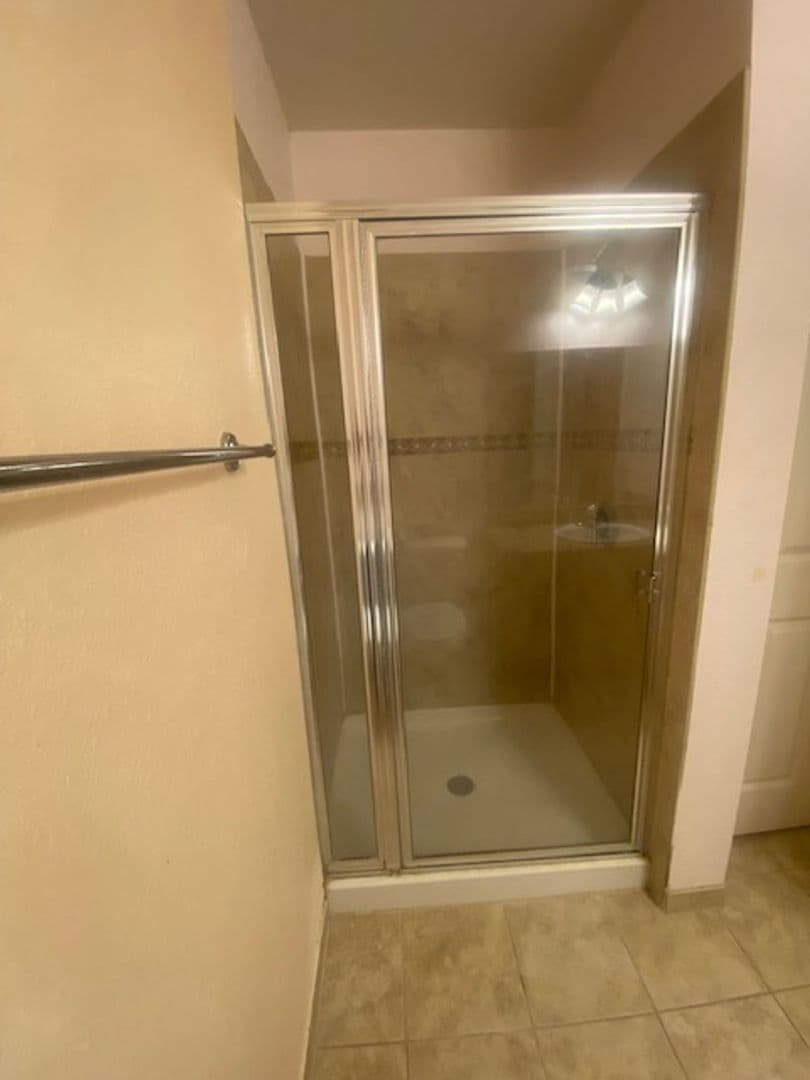 Bunnell Apartment: 4600 E. Moody Blvd